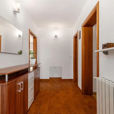 Stunning Home In Snasici With Kitchen Holiday home *