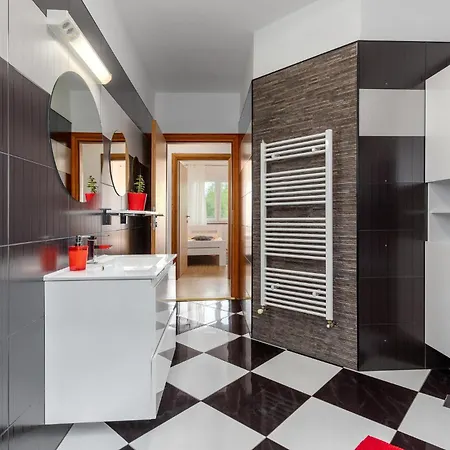 Holiday home Stunning Home In Snasici With Kitchen *