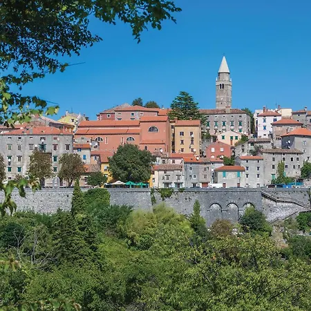 Stunning In Snasici Дом отдыха Mali Turini
